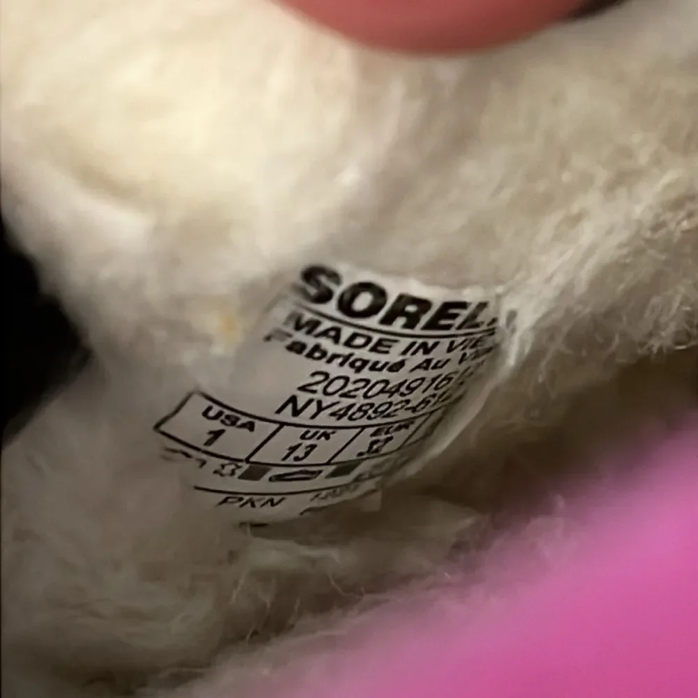 Sorel pink metallic